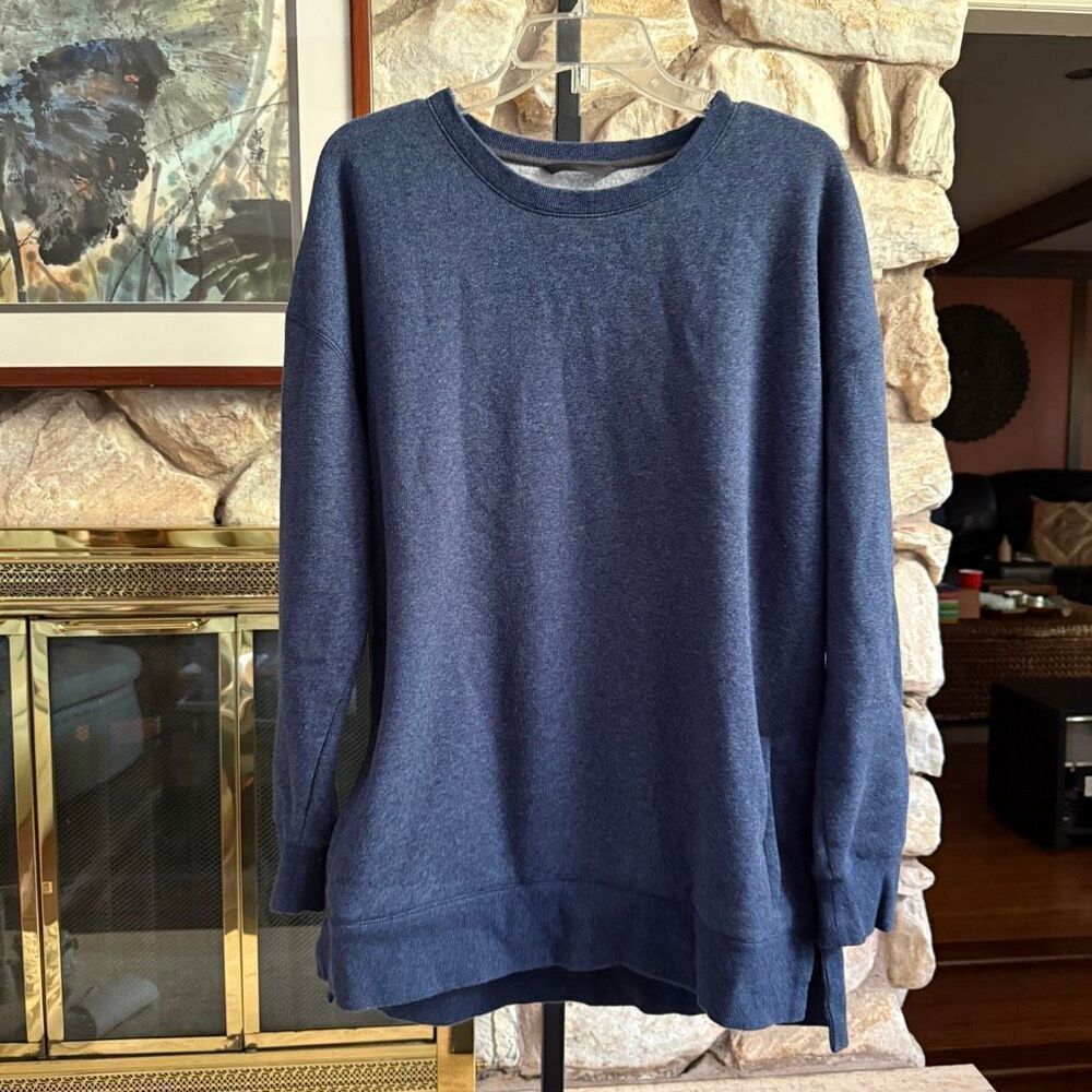 Moosejaw women’s pullover sweatshirt